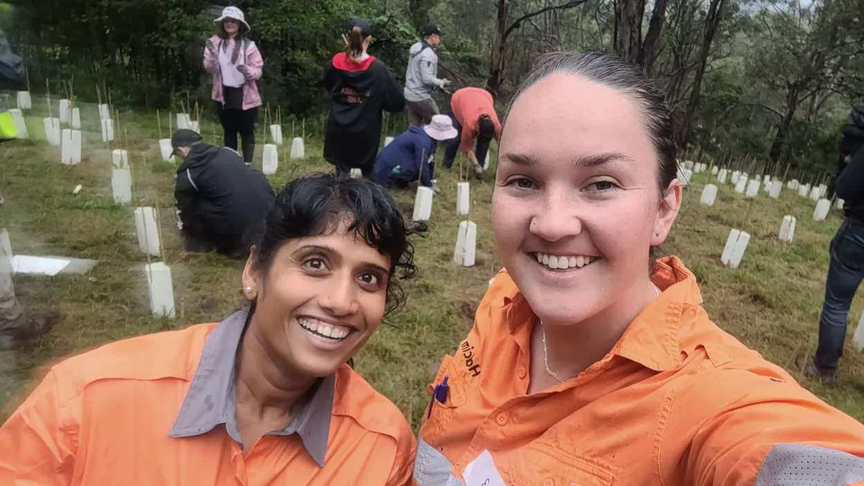 greeningaustralia-treeplanting-may2022-06.jpg