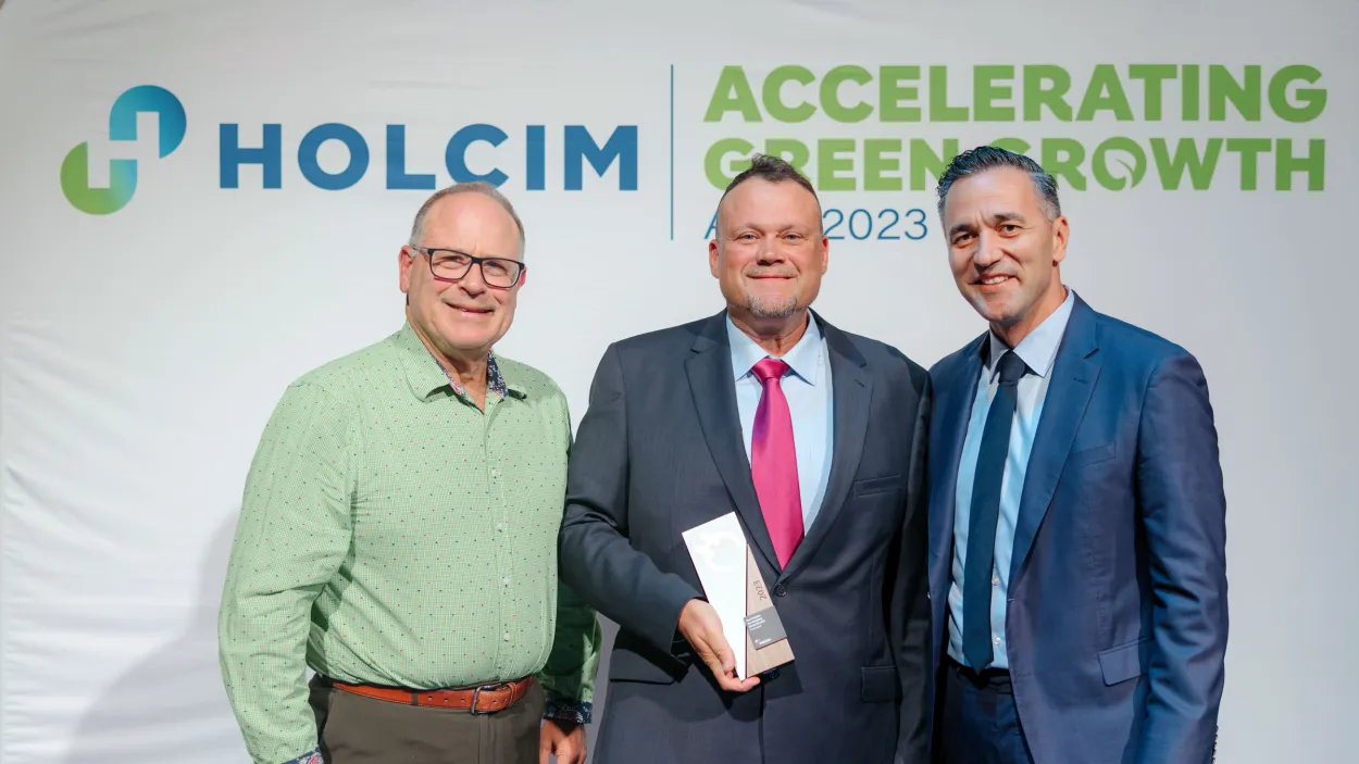 Sleepers Fast Clip Applicator Project - The fast clip applicator was created to replace the antiquated hand lever system which required strenuous manual handling and a lengthy duration on the production line when fitting post sleeper components. While the efficiency gains have been tremendous, it is the reduction in manual handling and the elimination of strenuous physical exertion that’s impressive. - Pictured L-R: Brad Tallon EGM IT, Technical and Engineering, Gino Antonello Regional Operations Manager Hu