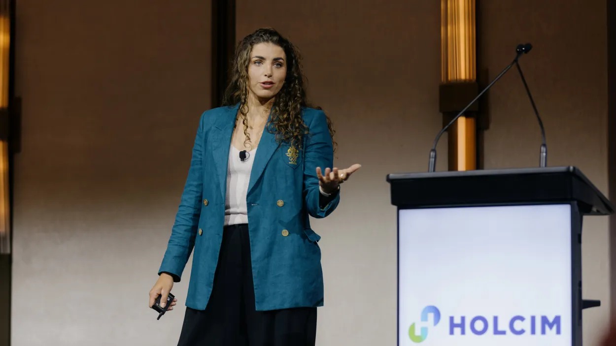 Olympic champion Jess Fox OAM inspires Holcim ANZ leaders with insights on resilience, determination, and high-performance mindset at the Senior Leaders Conference.