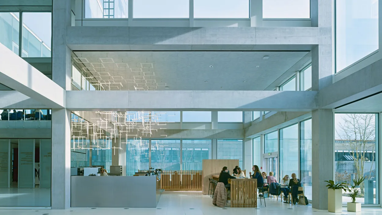 The SQUARE Learning Center in St. Gallen, Switzerland, is an innovative place to think, learn and work, built using ECOPact+ low-carbon concrete with ECOCycle® inside.